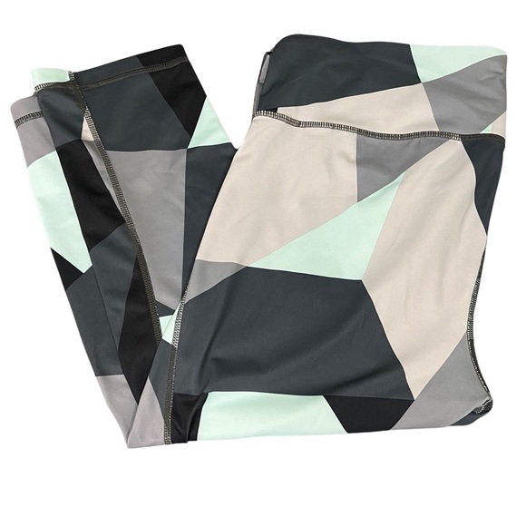 Gap Fit Cropped “gfast” Athletic Pants - Picture 2 of 5